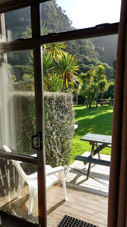 Piha Beachstay Accommodation Exterior photo